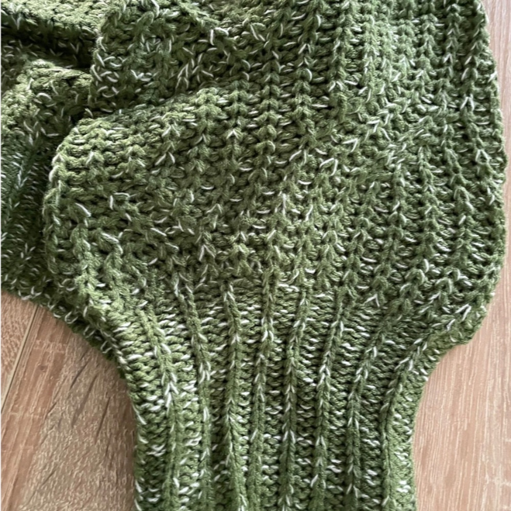 Cable Knit Turtleneck Pullover Sweater Forrest Green - Picture 10 of 10